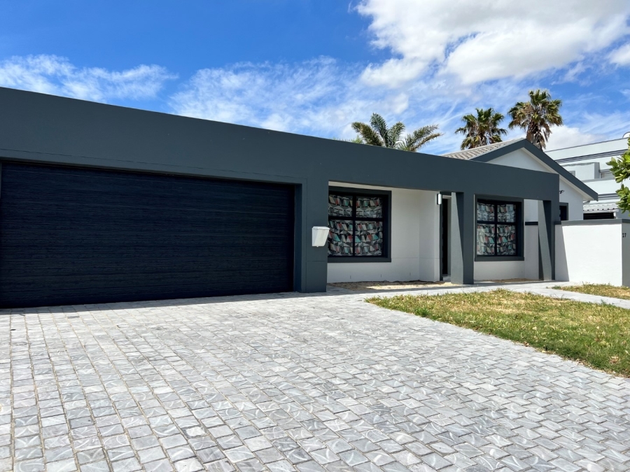 3 Bedroom Property for Sale in Parklands Western Cape